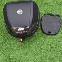 Givi top case