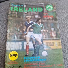 Ireland v Spain 17.11.1982 soccer programme