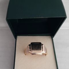 Gents gold tablet/Identity vintage ring