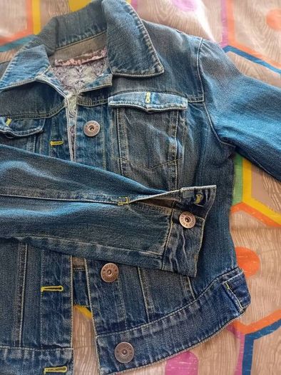 ladies denim jacket. Size 10. Miss Selfridge. Fitted