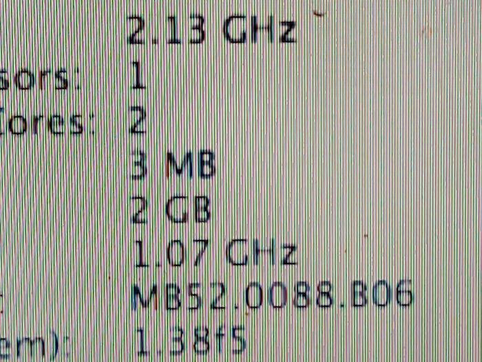 Vintage Apple MacBook, working fine and in reasonable condition for its age. No Charger