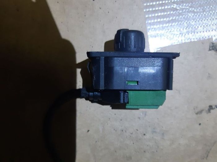 Electric Mirror Switch SWITCH