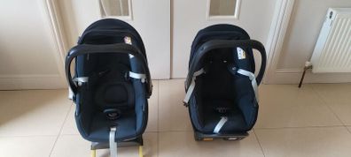 Two great condition car seats with Isofix bases
