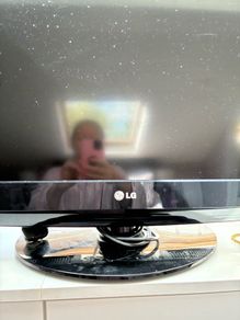 32' tv with remote