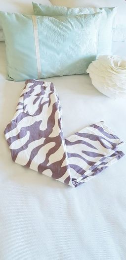 Shein Zebra Pattern Jeans - Size 10
