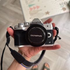 Olympus Om System E-M10 Mark IV Mirrorless Camera Body (Black)