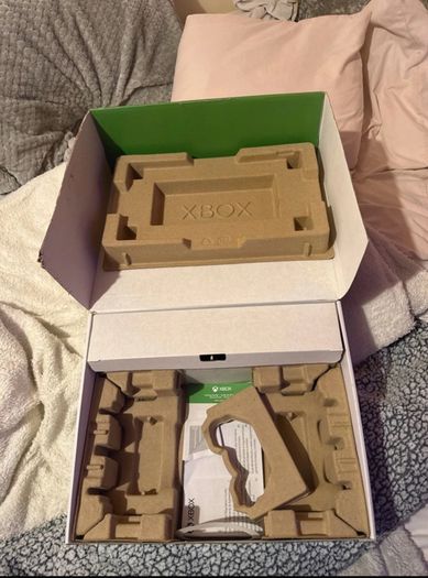 Xbox series s and Philips curved gaming monitor