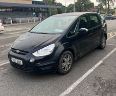 2014 (142) Ford S-Max. Black.