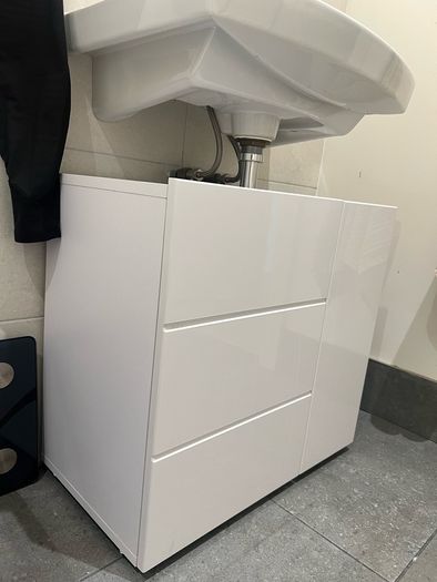 Bathroom furniture