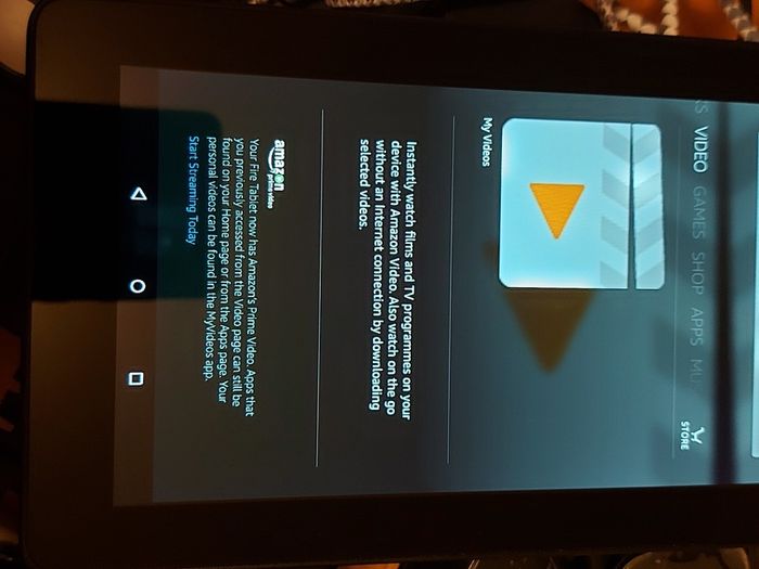 Amazon Fire 5th Generation, 8GB, Model SV98LN in very good cosmetic condition, but needs new Battery