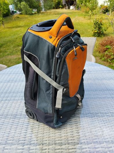 High Sierra Wheeled Back Travel Bag