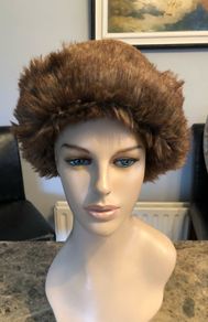 Angela  & William hat