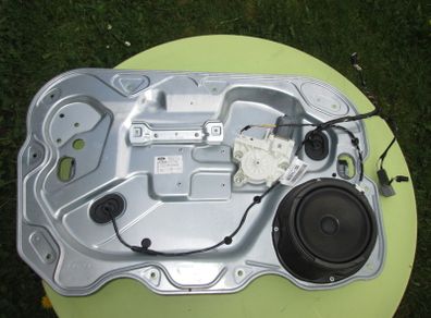 Ford Focus MK2 Front Window Regulator