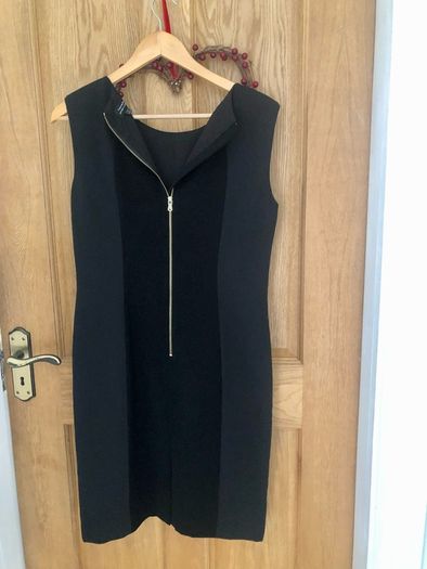 Beautiful black shift dress from Arthur s Levine designer