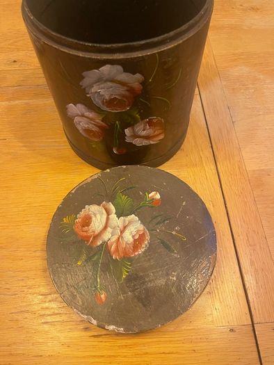 Antique Motif Box