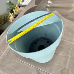 planter pot elho