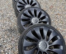 Tesla Model Y 21 Wheels 4  Cheap Quick Sale