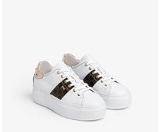 Nero Giardini platform trainers