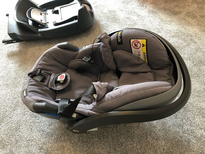 Be Safe Izi Go Car seat and ISO fix base
