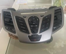 Ford fiesta radio