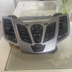 Ford fiesta radio
