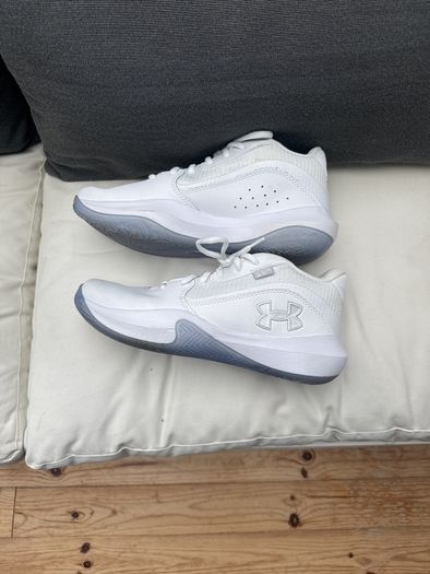 Under Armour Runners