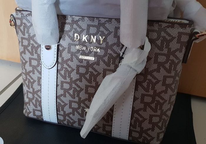 New Dkny Crossbody Bag