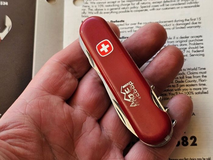Vintage Wenger Forester Discontinued Model 85mm Swiss Army Knife Collectable 1980s