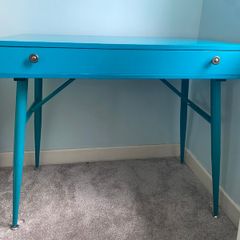Bedroom desk teal
