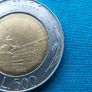 Vintage 1992 Italy 500 lire coin. Quirinale. Production Error. Image 3