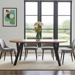 Extendable dinning table