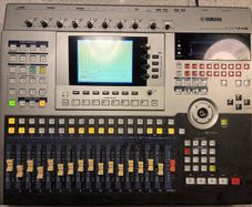 Yamaha AW4416 Professional Audio Workstation + CD-RW Drive