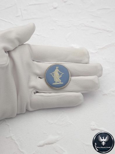 925 Vintage 1973 Wedgwood Sterling Silver Cameo Fully Hallmarked Brooch