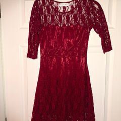 Brand NEW stretchy lace dress size 8