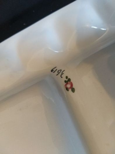 Mid-Century 1950's Kitsch Large Italian Hand-Painted Anti-Pasti Serving Dish