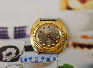 Vintage Automatic Swiss Made Urech Small Cased Unisex Swiss Watch from 1960s