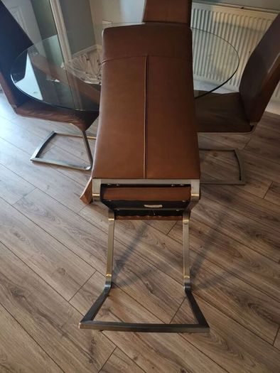 Dining table & chairs