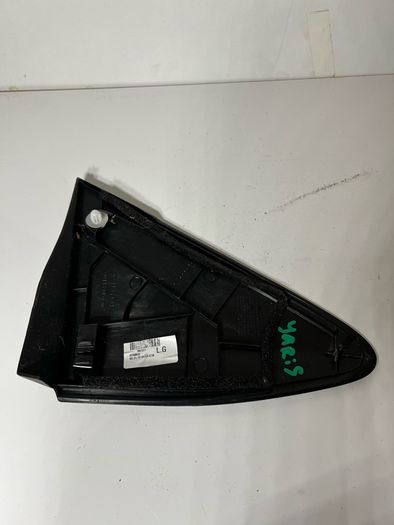 2019 Toyota Yaris Passenger Side Front Door Triangle Trim 60118-0d0190 A1l1b612s