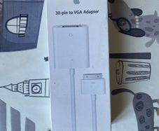 Apple : 30 Pin To Vga Adapter