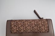 DKNY Purse / Wallet