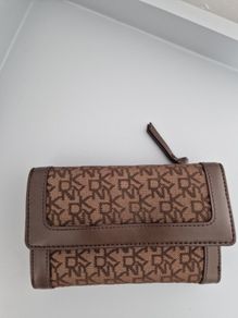 DKNY Purse / Wallet