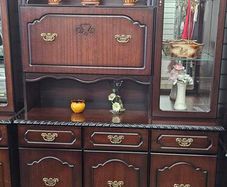 Rossmore Cabinet