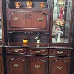 Rossmore Cabinet
