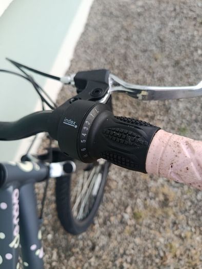 Girls bike