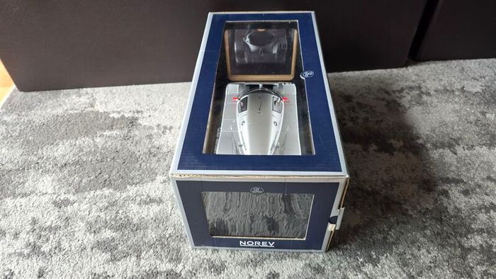 1:18 Norev Sauber Mercedes C9