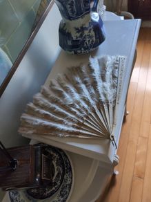 Antique Burlesque ostrich fan