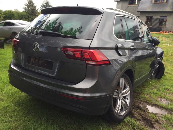 2019 Volkswagen Tiguan Breaking