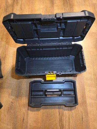 STANLEY 26" Essential Tool Box