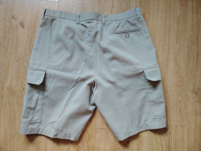 Light Grey Shorts Size M