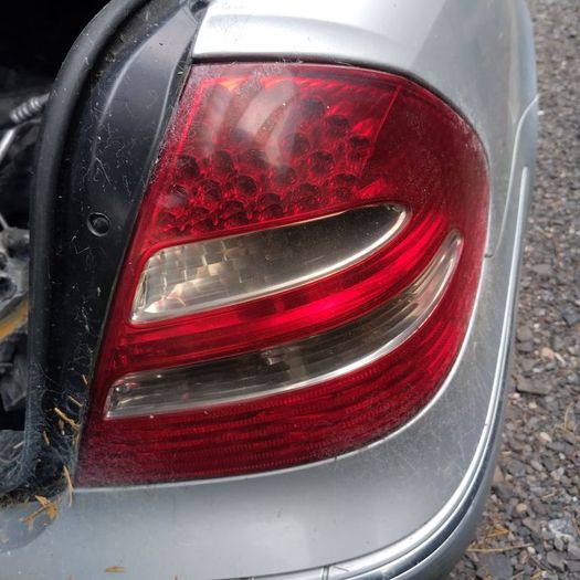 Mercedes e  w211 breaking